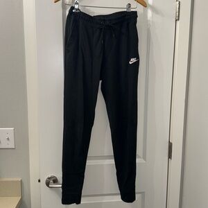 Nike Joggers women’s small